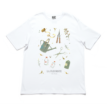 Load image into Gallery viewer, "La Fleuriste" Cut and Sew Wide-body Tee White/Black/Beige