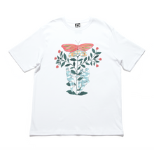 Load image into Gallery viewer, "Familiar Butterfly" Cut and Sew Wide-body Tee White/Black