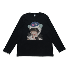 Load image into Gallery viewer, "Blowfish Girl" Cut and Sew Wide-body Long Sleeved Tee White/Black
