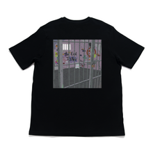 Load image into Gallery viewer, "Hands-Up" Cut and Sew Wide-body Tee White/Black
