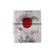 Load image into Gallery viewer, &#39;Conquestor&#39; Solid Fragrance Red 20g [Floral, Jasmine, Vanilla, Woody Scent]