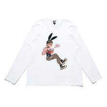 Load image into Gallery viewer, &quot;Leisure Time for Alice&quot; Cut and Sew Wide-body Long Sleeved Tee White/Black