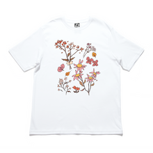 Load image into Gallery viewer, &quot;Withered Things&quot; Cut and Sew Wide-body Tee White/Salmon Pink