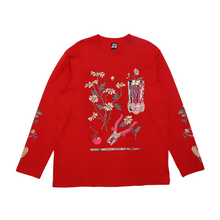 Load image into Gallery viewer, &quot;Daisy&quot; Cut and Sew Wide-body Long Sleeved Tee Beige/Black/Red