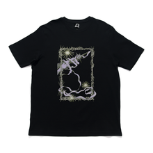Load image into Gallery viewer, &quot;Spiky Dagger&quot; Cut and Sew Wide-body Tee Black