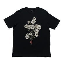 Load image into Gallery viewer, &quot;Frog Holding A Bouquet of Flowers&quot; Cut and Sew Wide-body Tee White/Black
