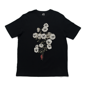 "Frog Holding A Bouquet of Flowers" Cut and Sew Wide-body Tee White/Black