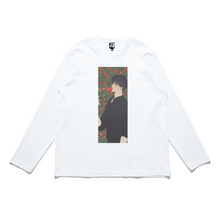 Load image into Gallery viewer, &quot;Camellia&quot; Cut and Sew Wide-body Long Sleeved Tee White/Black