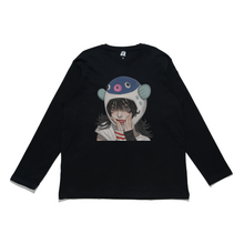Load image into Gallery viewer, &quot;Blowfish Girl&quot; Cut and Sew Wide-body Long Sleeved Tee White/Black